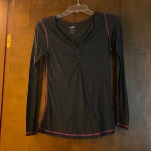 Women’s gym shirt